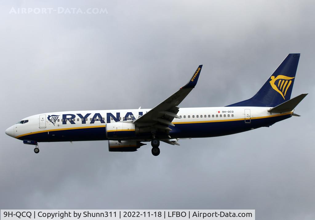 9H-QCQ, 2016 Boeing 737-8AS C/N 44735, Landing rwy 32L