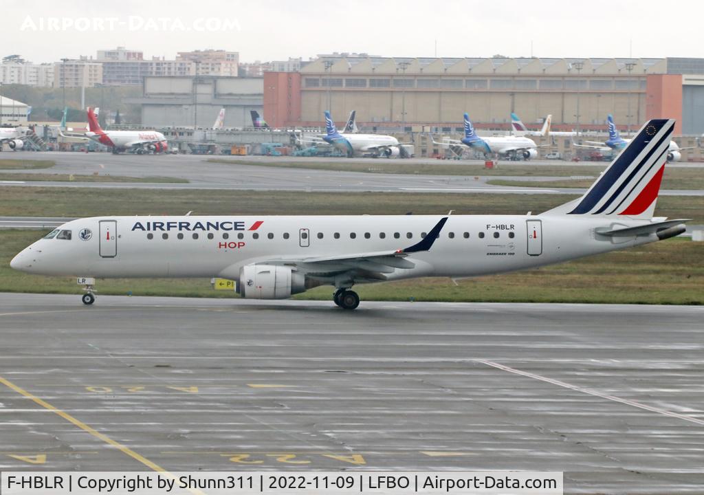 F-HBLR, 2009 Embraer ERJ-190STD (ERJ-190-100) C/N 19000322, Taxxing holding point rwy 32R for departure... Air France c/s