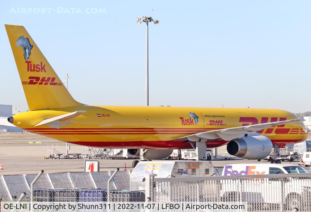 OE-LNI, 2001 Boeing 757-28A C/N 32449, Parked at the Cargo area in Tusk special markings