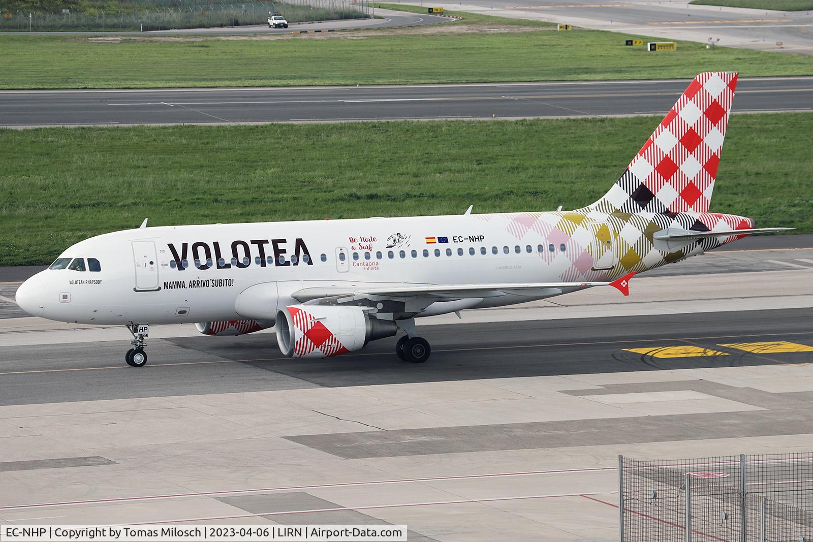 EC-NHP, 2006 Airbus A319-111 C/N 2870, 