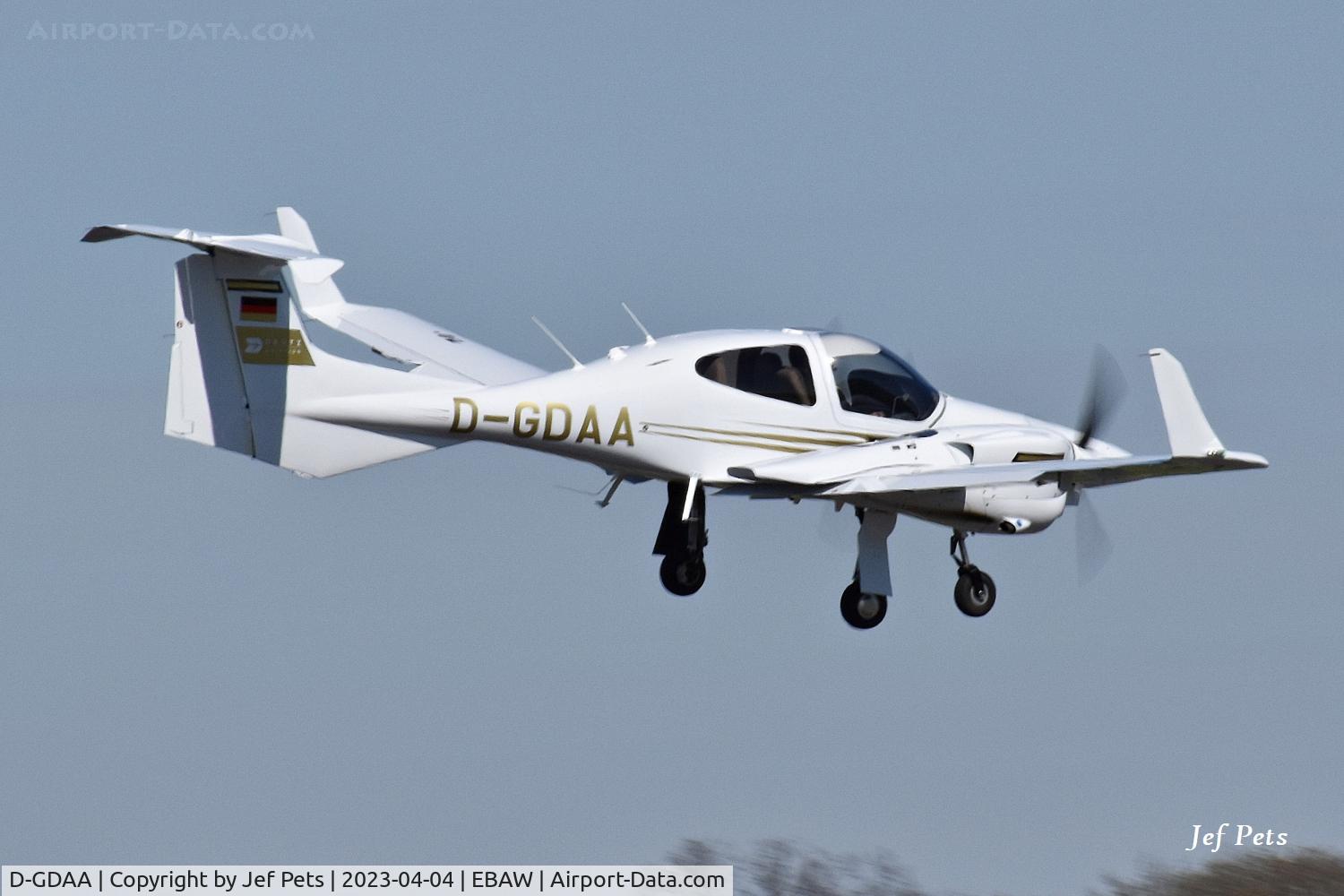 D-GDAA, 2022 Diamond DA-42NG Twin Star Twin Star C/N 42.N462, Landing at Antwerp Airport.