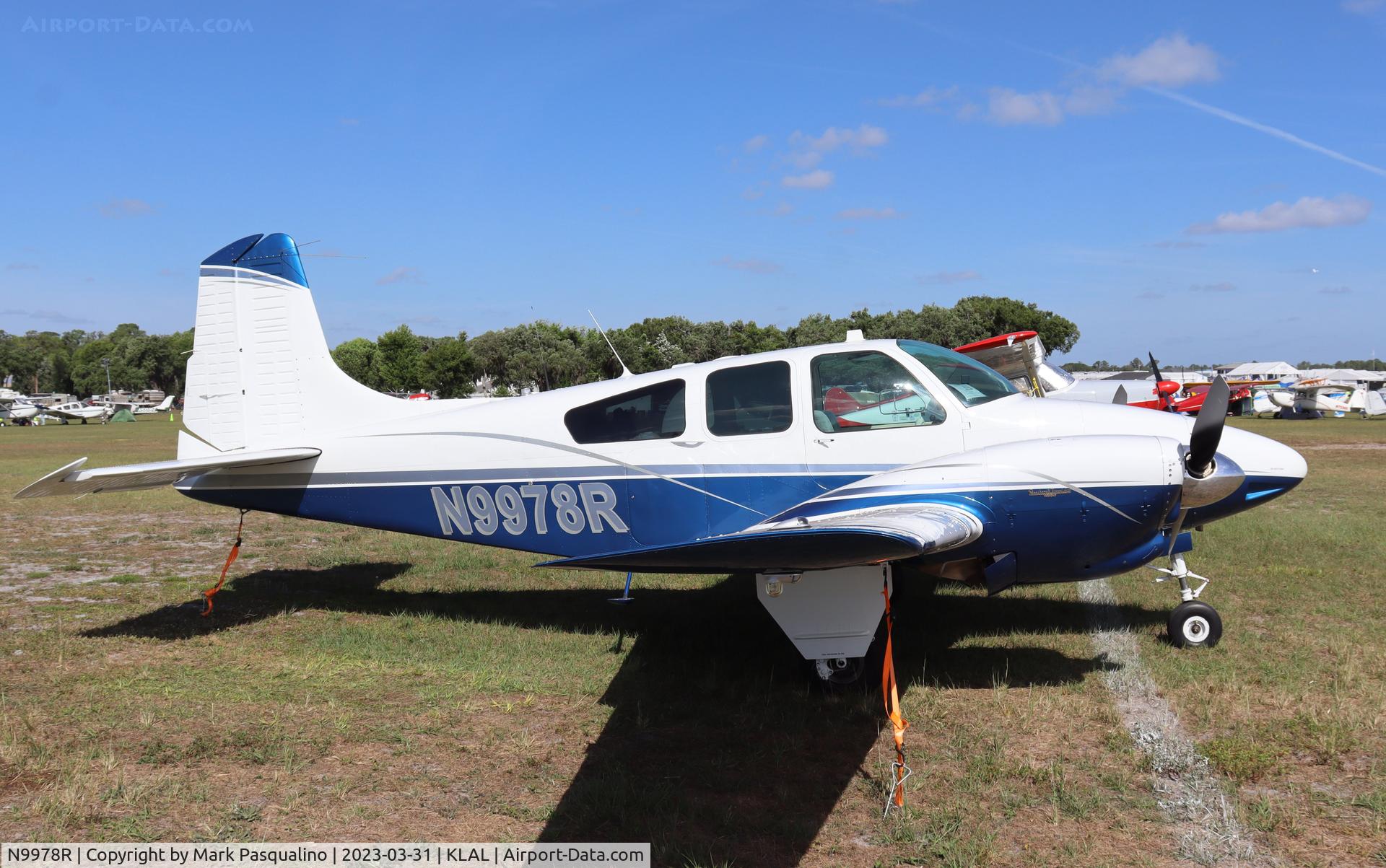 N9978R, 1960 Beech B95 Travel Air C/N TD-415, Beech B95