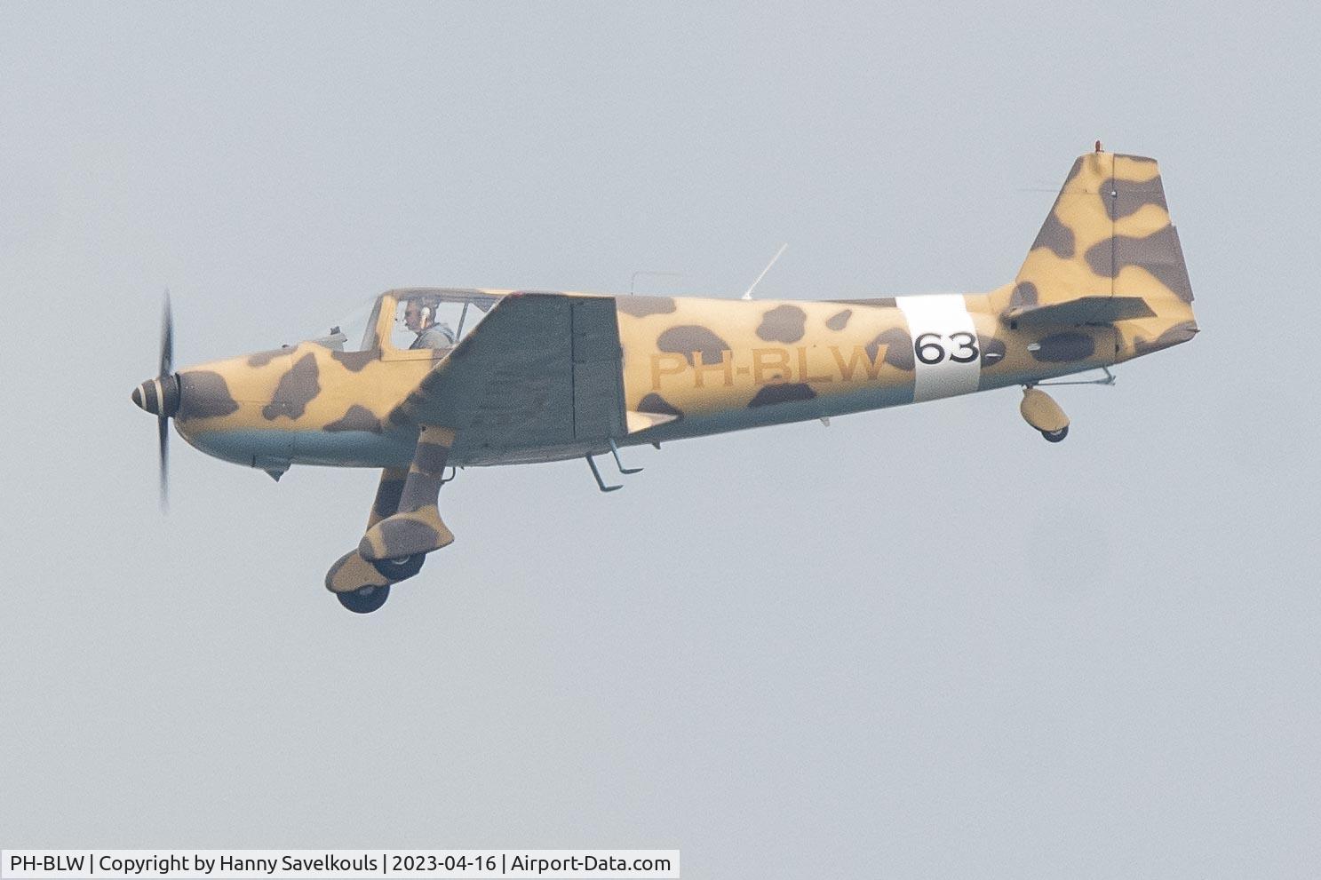 PH-BLW, 1963 Bolkow Bo-207 C/N 243, flying over the Waal (Millingerwaard)