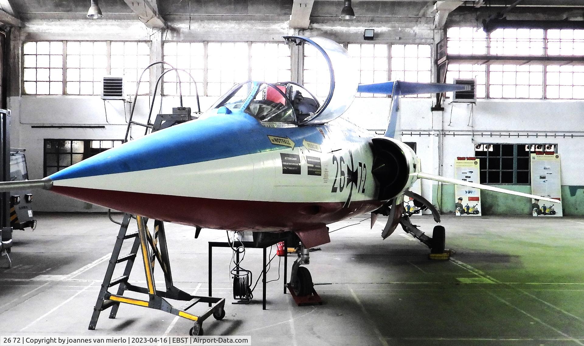 26 72, Lockheed F-104G Starfighter C/N 683-7418, Stored
