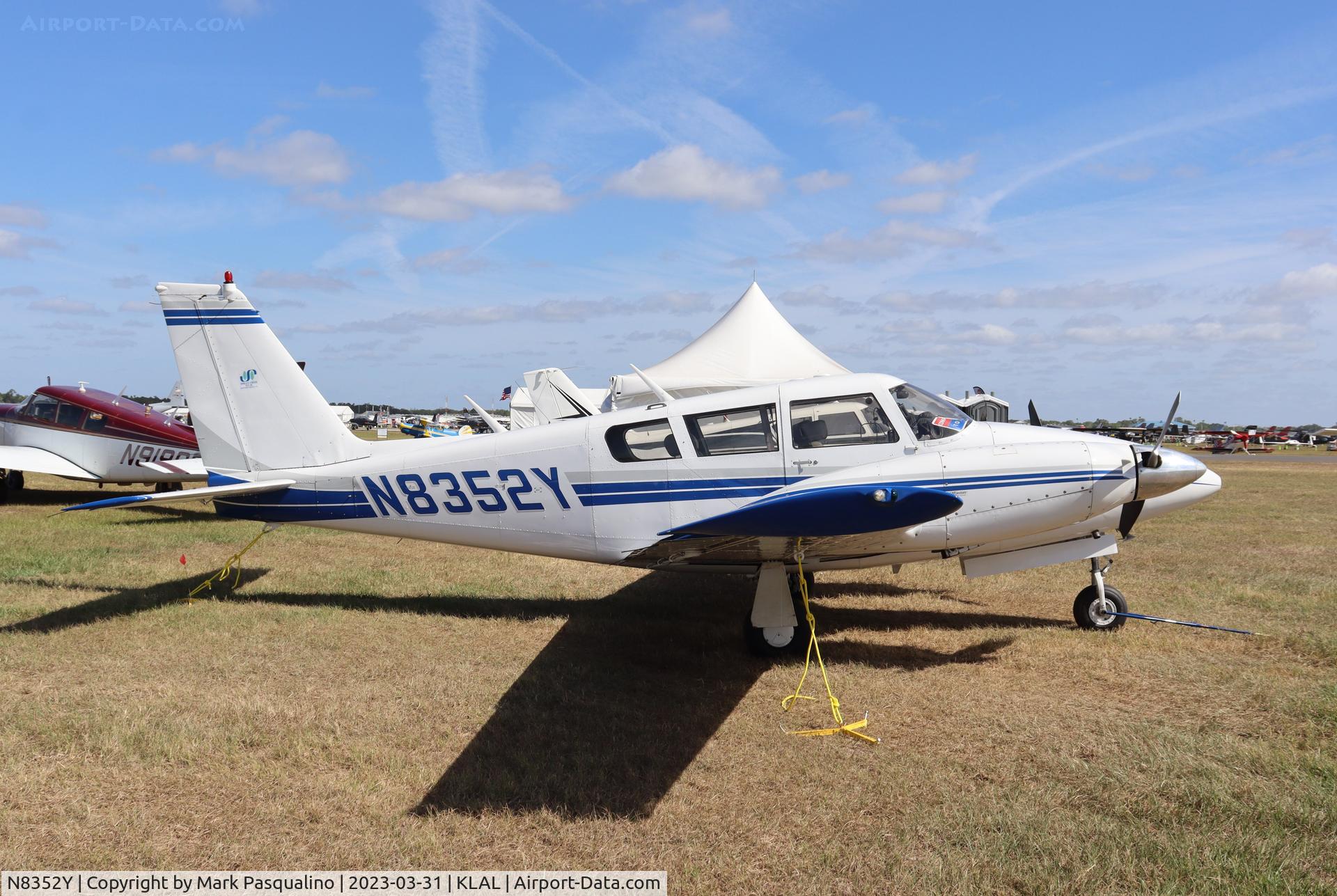 N8352Y, 1967 Piper PA-30 Twin Comanche C/N 30-1499, Piper PA-30