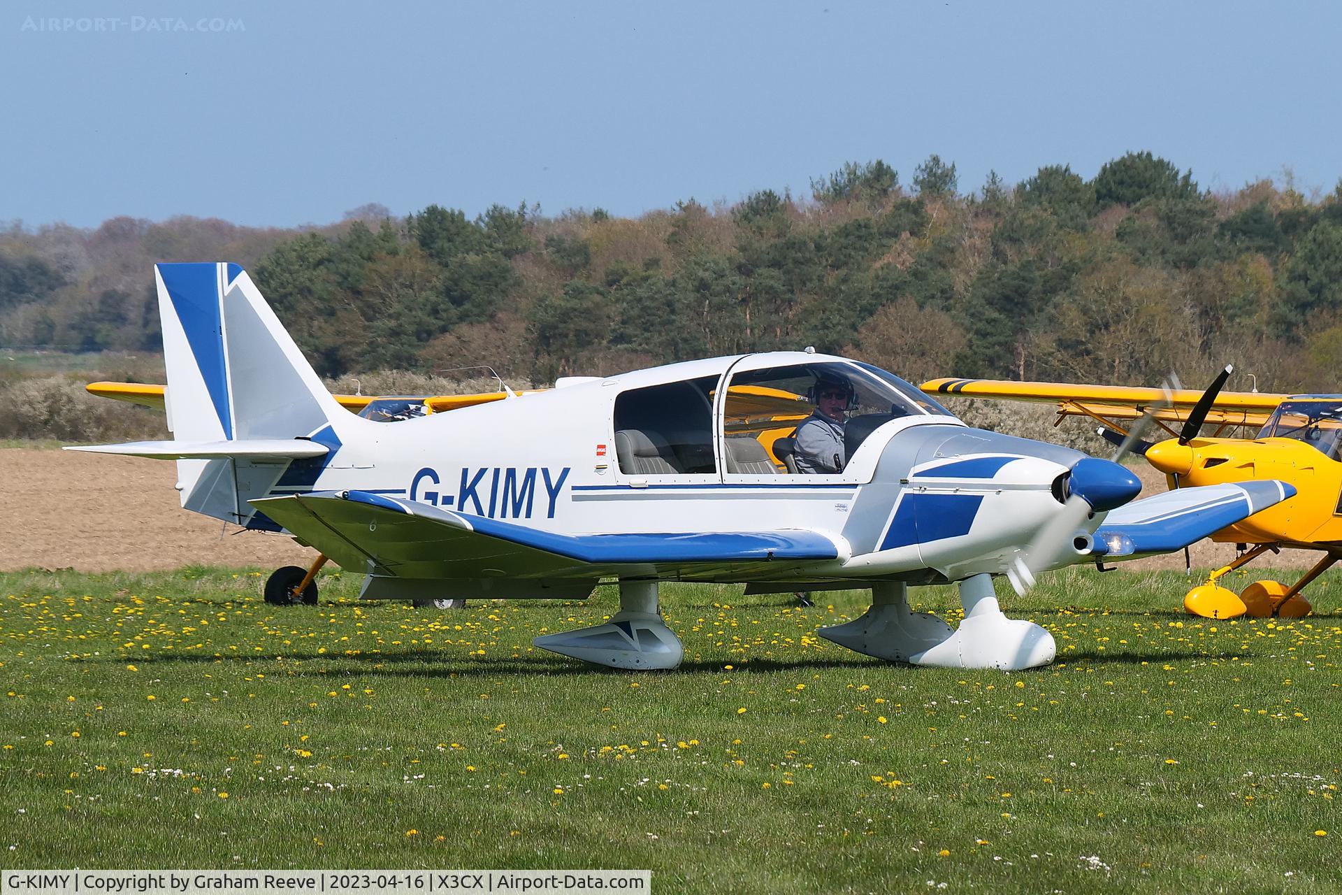 G-KIMY, 1980 Robin DR-400-140B Major C/N 1401, Just landed at Northrepps.