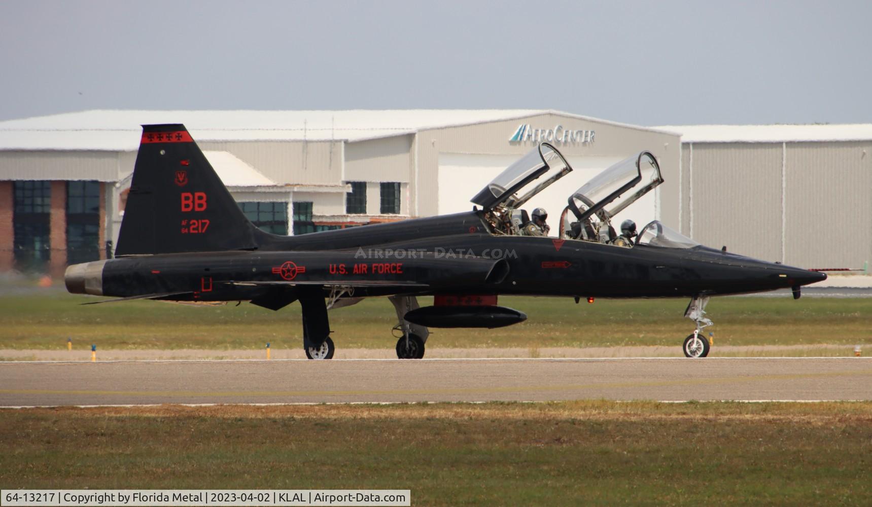 64-13217, 1964 Northrop T-38A Talon C/N N.5646, USAF T-38 zx