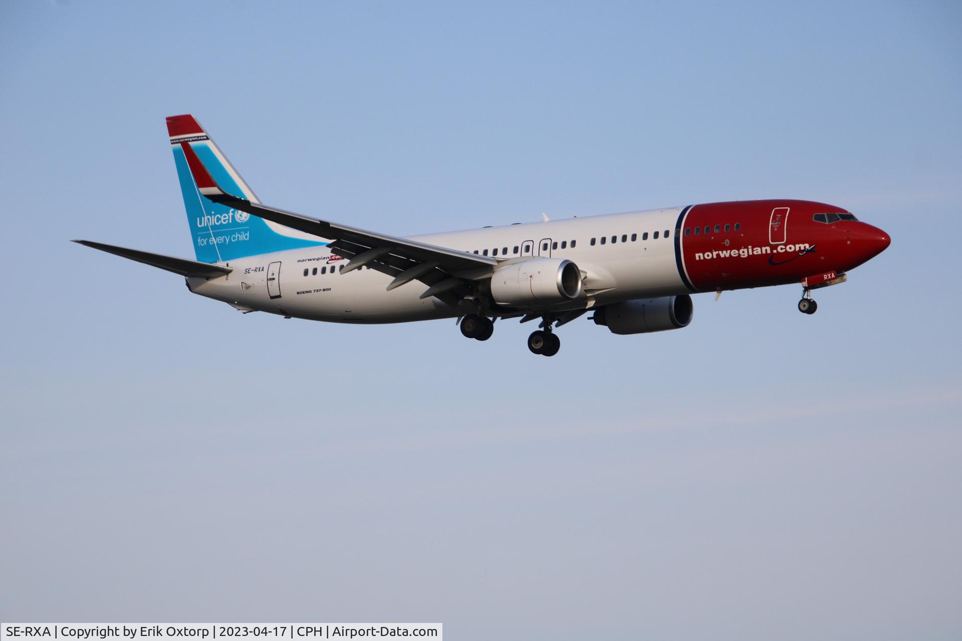 SE-RXA, 2010 Boeing 737-84P C/N 35757, SE-RXA landing rw 22L