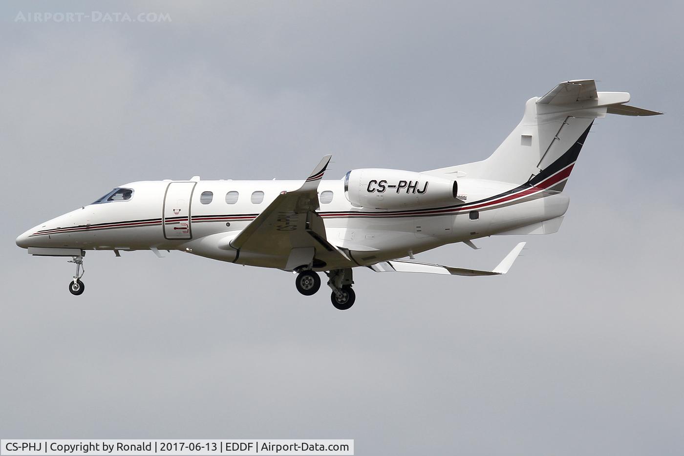 CS-PHJ, 2016 Embraer EMB-505 Phenom 300 C/N 50500336, at fra