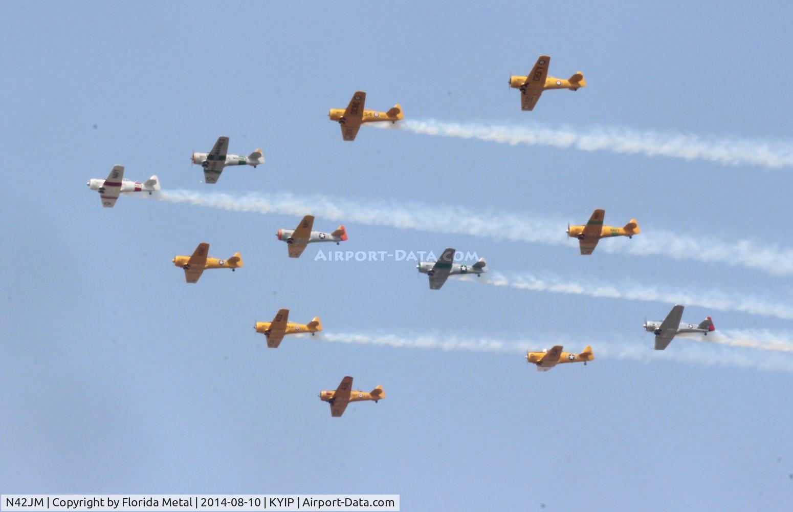 N42JM, North American T-6G Texan C/N 182-735, Thunder Over Michigan 2014 zx