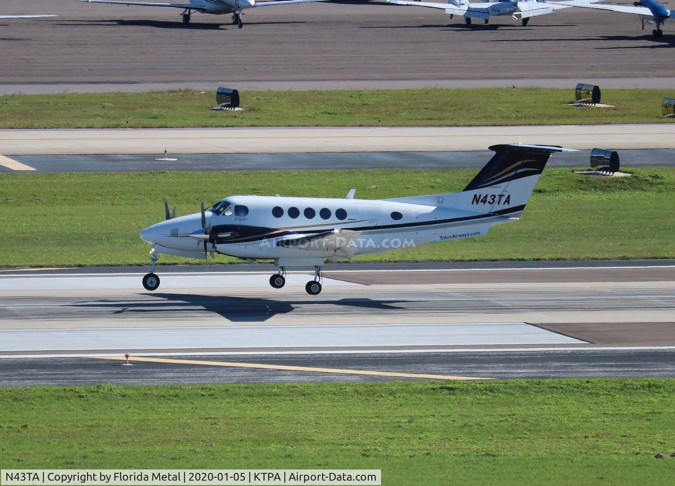 N43TA, 1992 Beech B200 King Air C/N BB-1432, King Air 200 zx