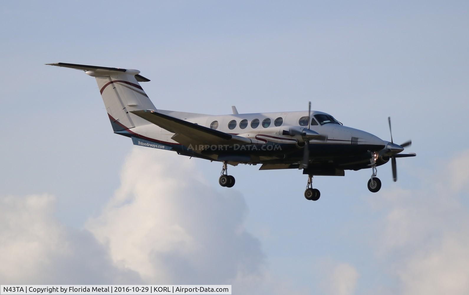 N43TA, 1992 Beech B200 King Air C/N BB-1432, King Air 200 zx