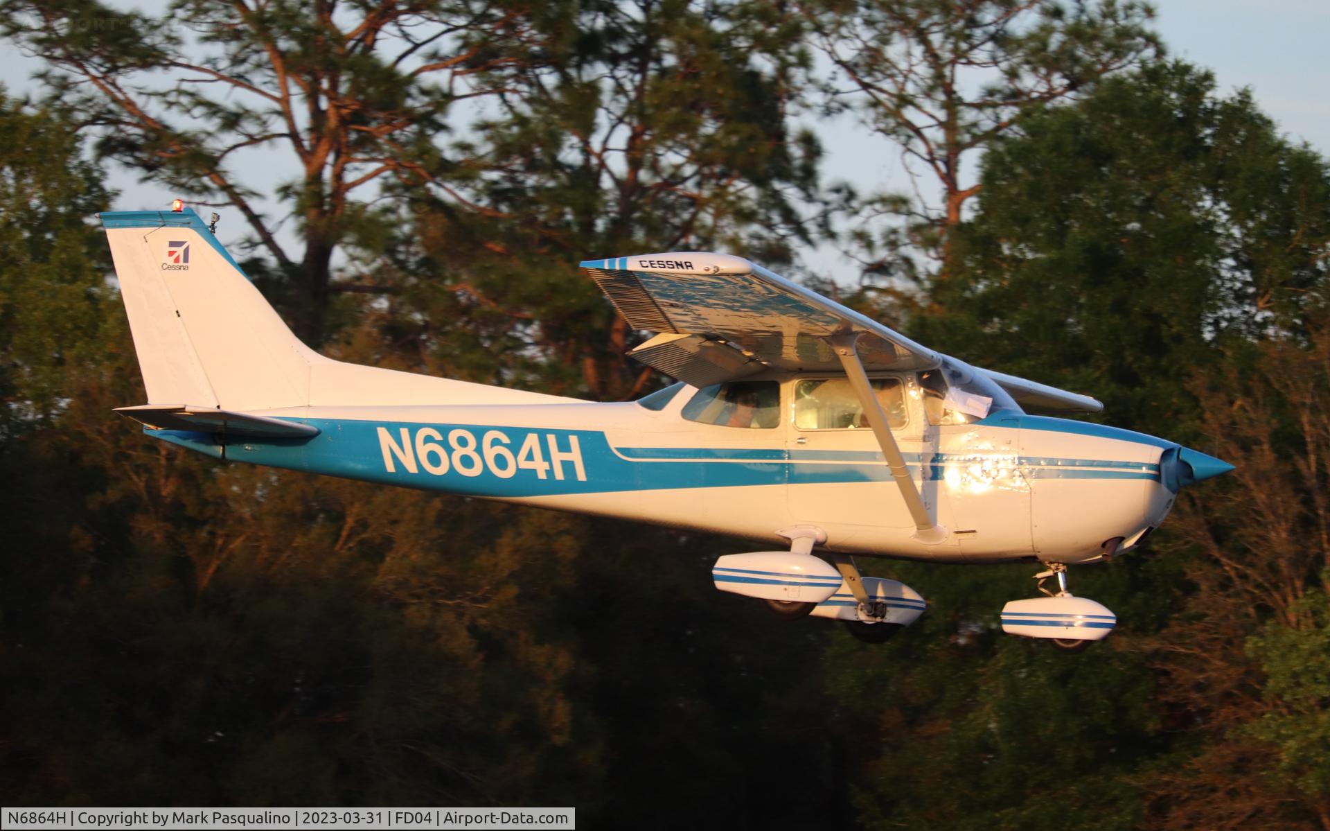 N6864H, 1975 Cessna 172M C/N 17265618, Cessna 172M