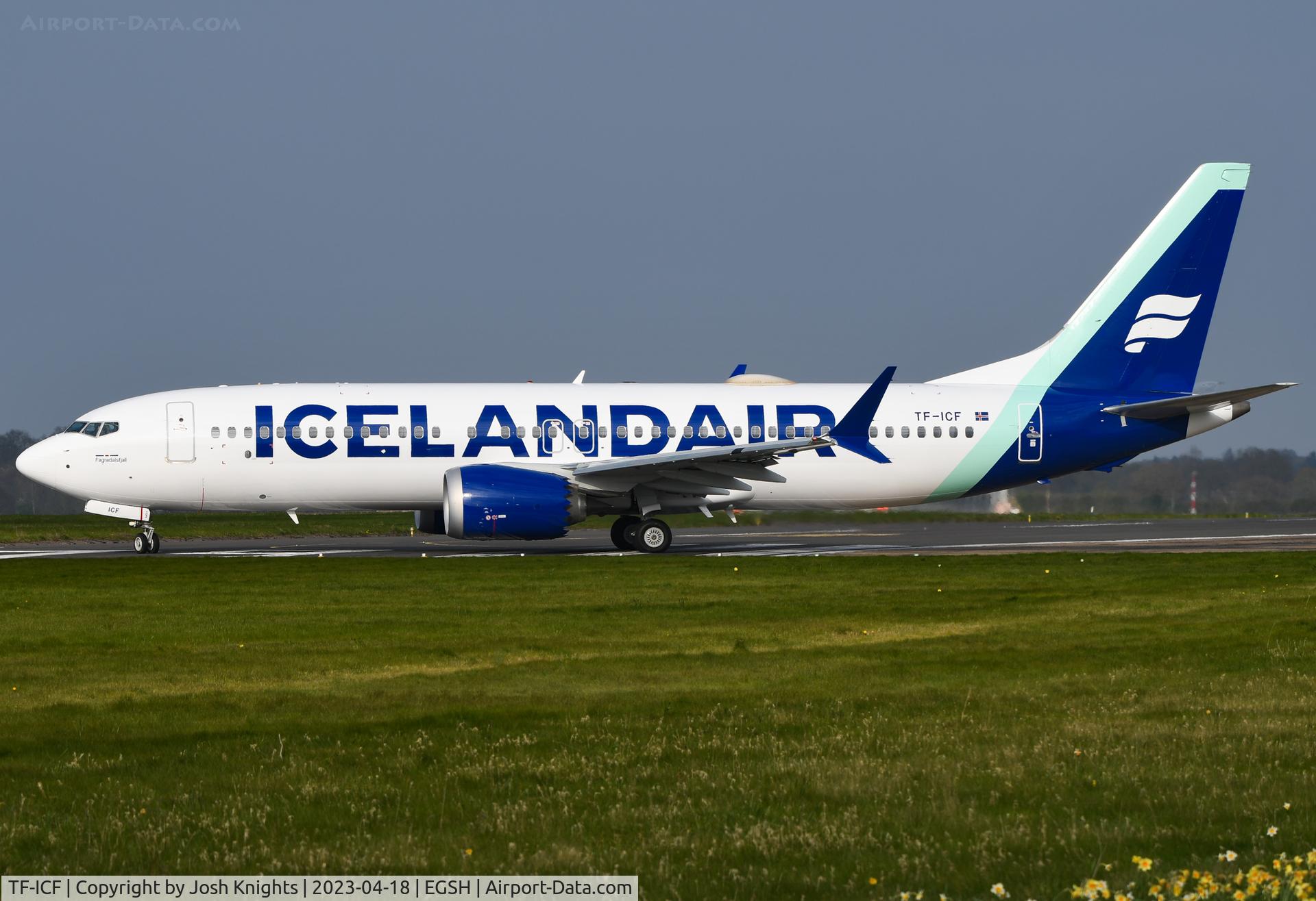TF-ICF, 2018 Boeing 737-8 C/N 42834, Departing After Respray Into The New Icelandair Livery.