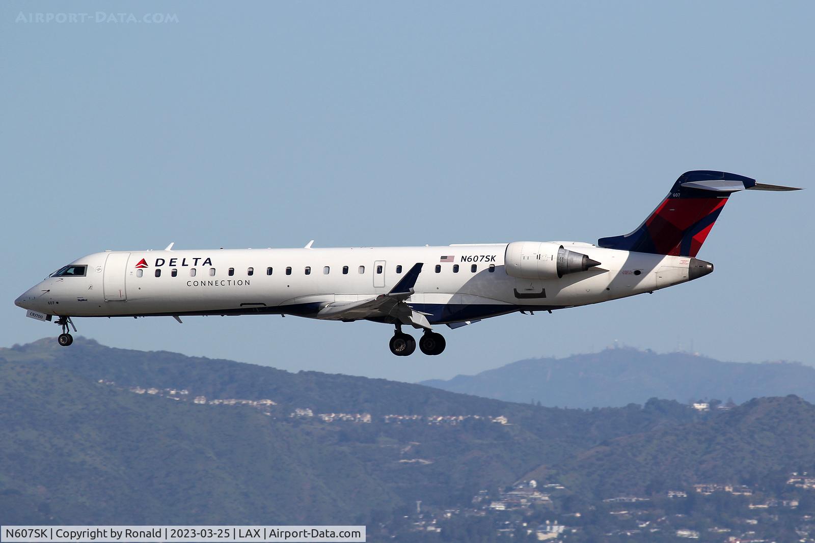 N607SK, 2006 Bombardier CRJ-702 (CL-600-2C10) Regional Jet C/N 10251, at lax
