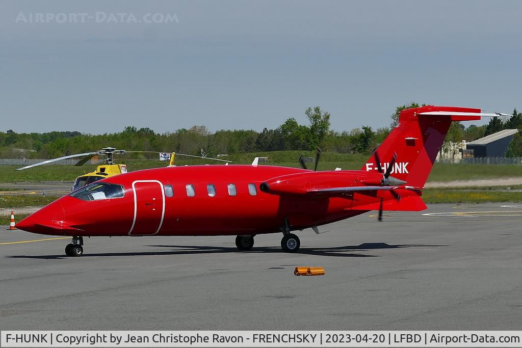 F-HUNK, 2008 Piaggio P-180 Avanti II C/N 1178, Oyonnair