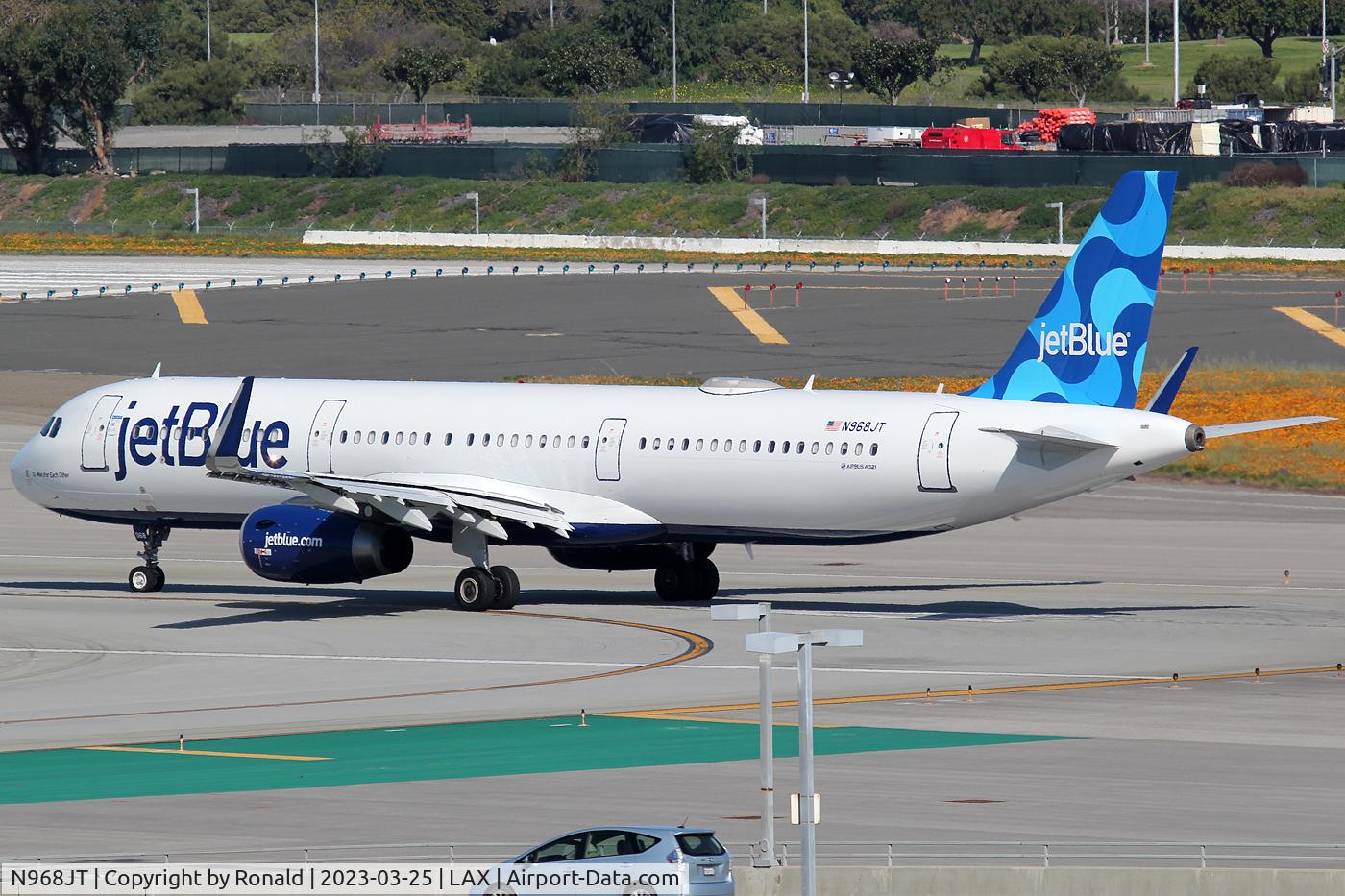 N968JT, 2016 Airbus A321-231 C/N 7305, at lax
