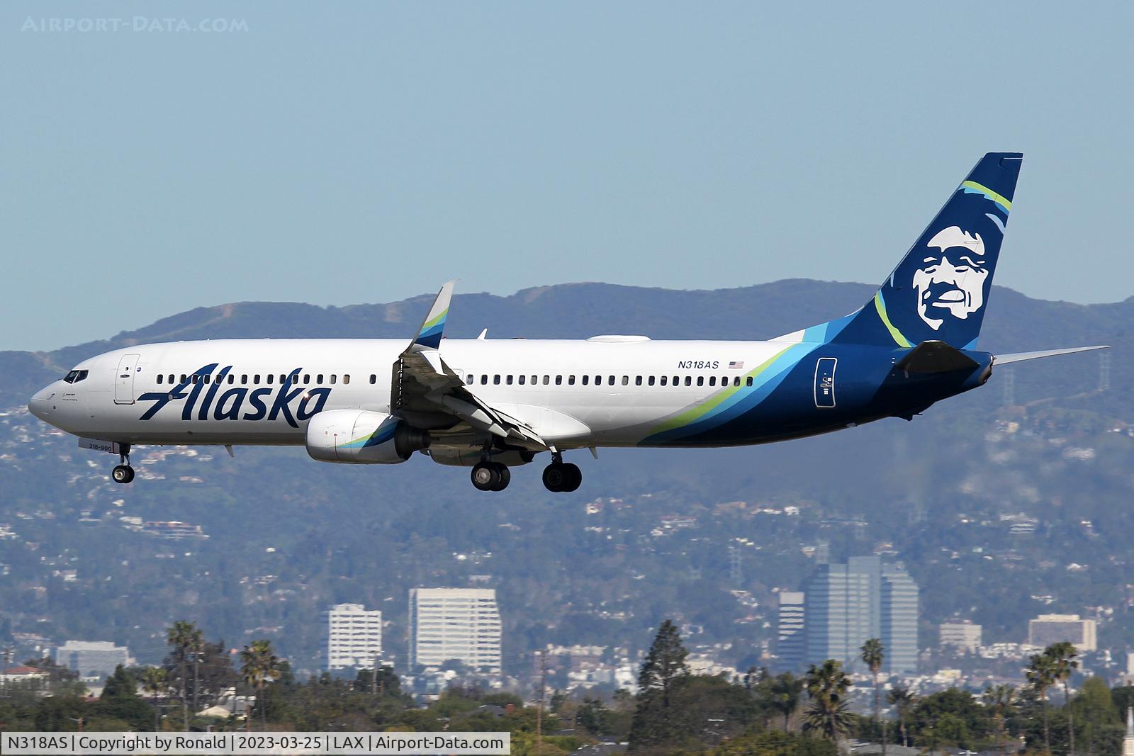 N318AS, 2003 Boeing 737-990 C/N 30018, at lax