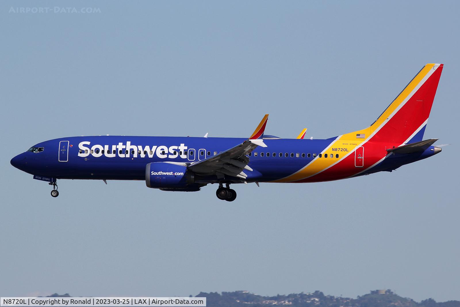 N8720L, 2018 Boeing 737 MAX 8 C/N 42547, at lax