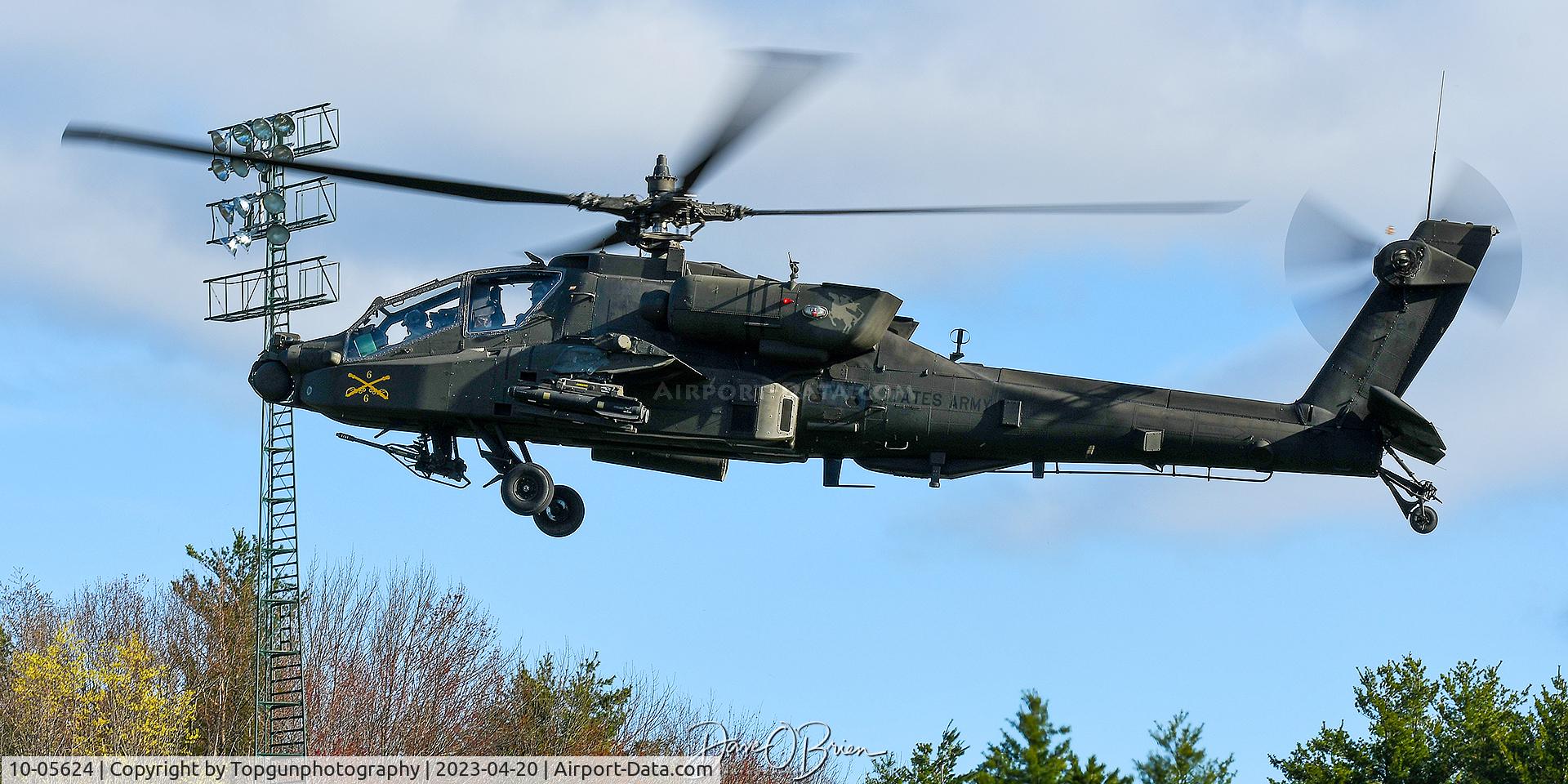 10-05624, 2011 Boeing AH-64D Longbow Apache C/N PVD624, Apache inbound to local HS for JROTC