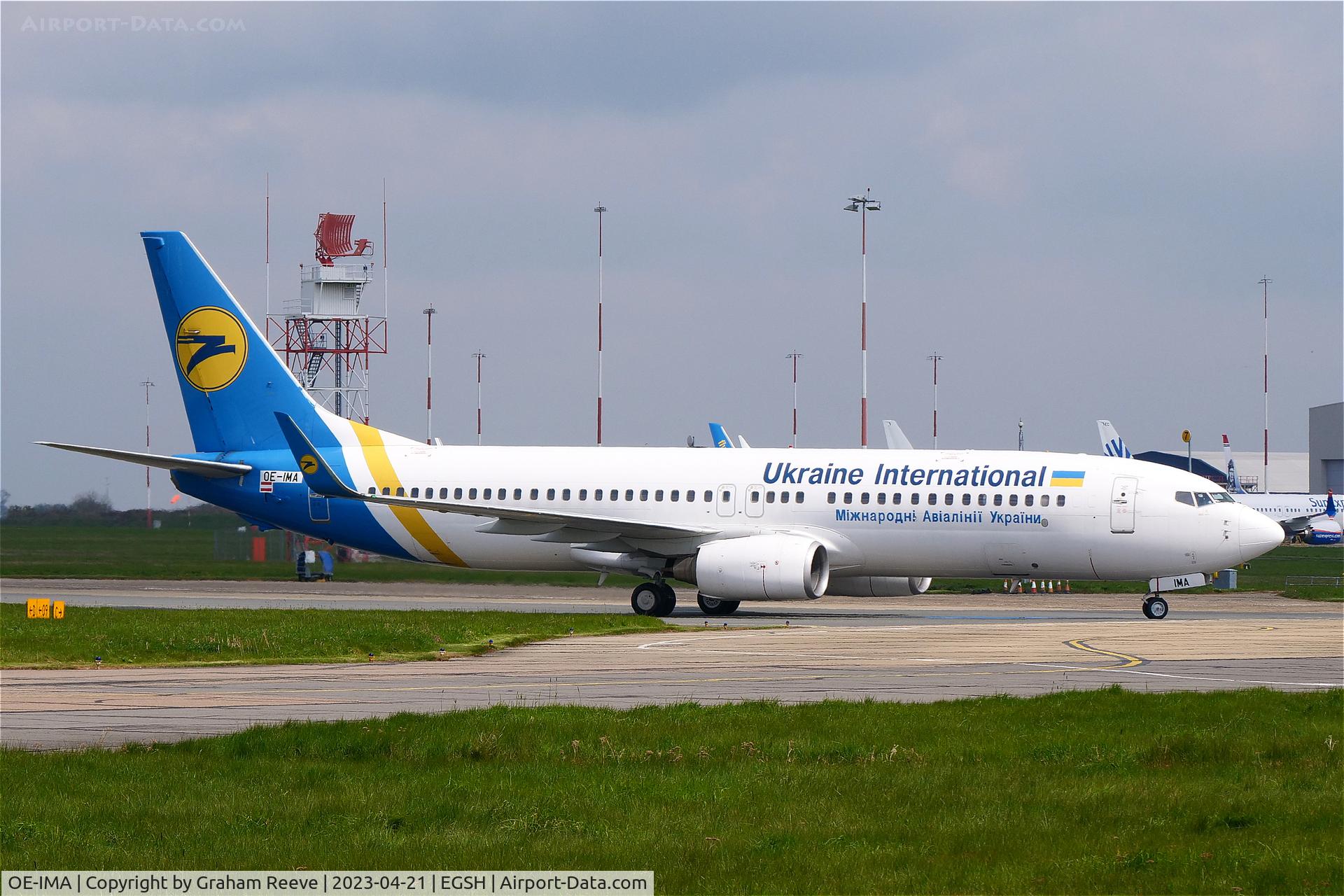 OE-IMA, 2009 Boeing 737-800 C/N 37542, Just landed at Norwich.