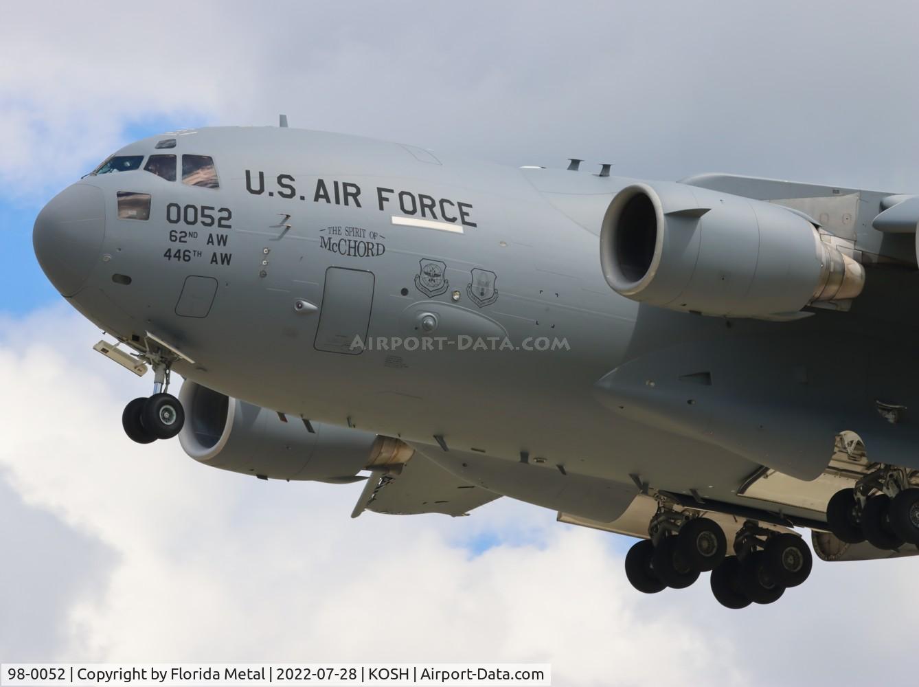 98-0052, 1998 Boeing C-17A Globemaster III C/N 50056/P-52, USAF C-17A zx