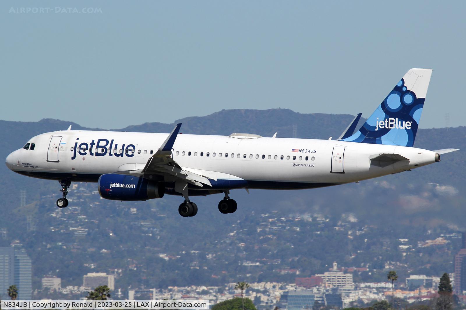 N834JB, 2013 Airbus A320-232 C/N 5782, at lax