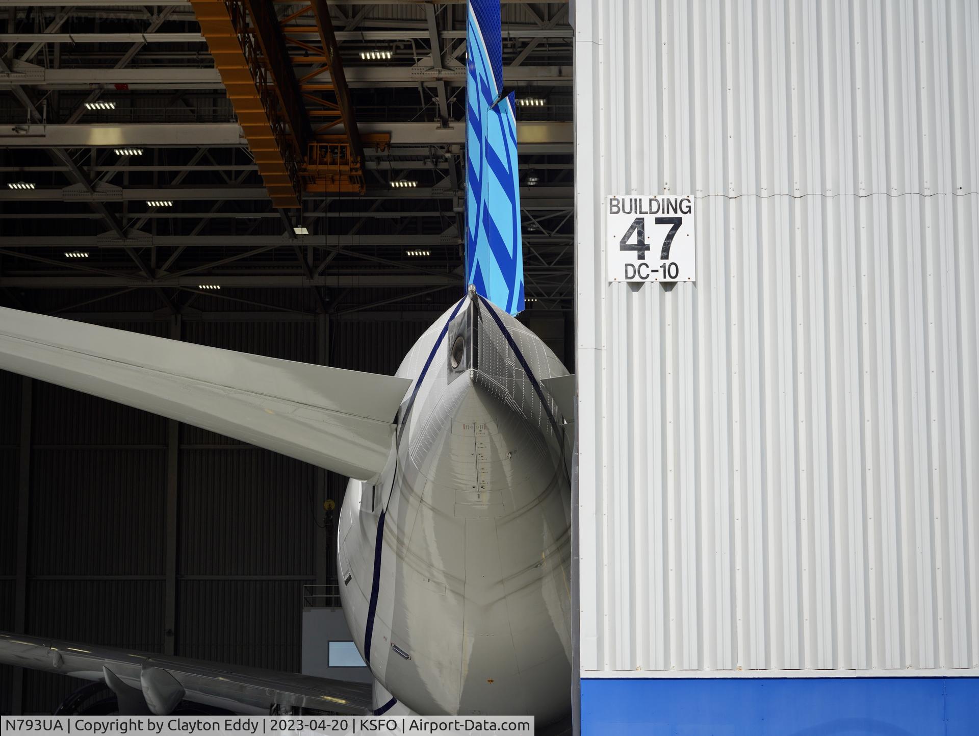 N793UA, 1997 Boeing 777-222 C/N 26946, SFO 2023.
