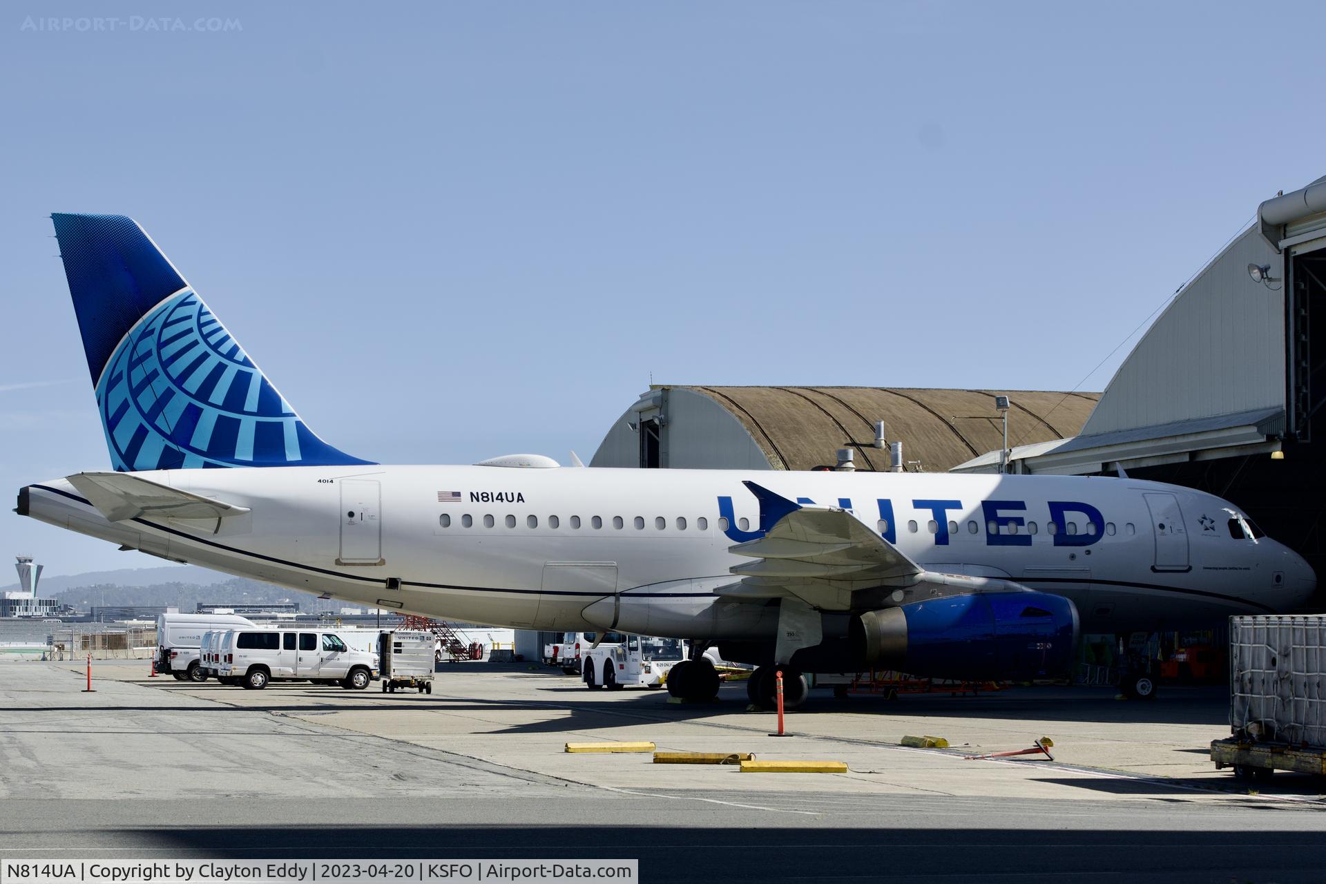 N814UA, 1998 Airbus A319-131 C/N 862, SFO 2023.