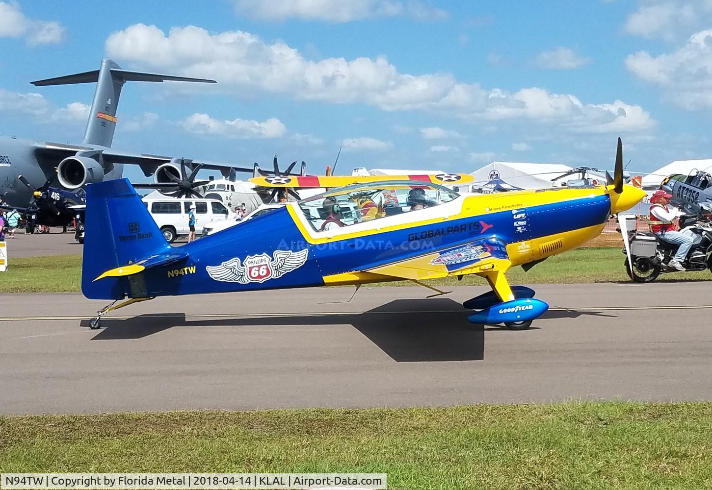 N94TW, 1997 Extra EA-300/L C/N 049, Extra 300 zx