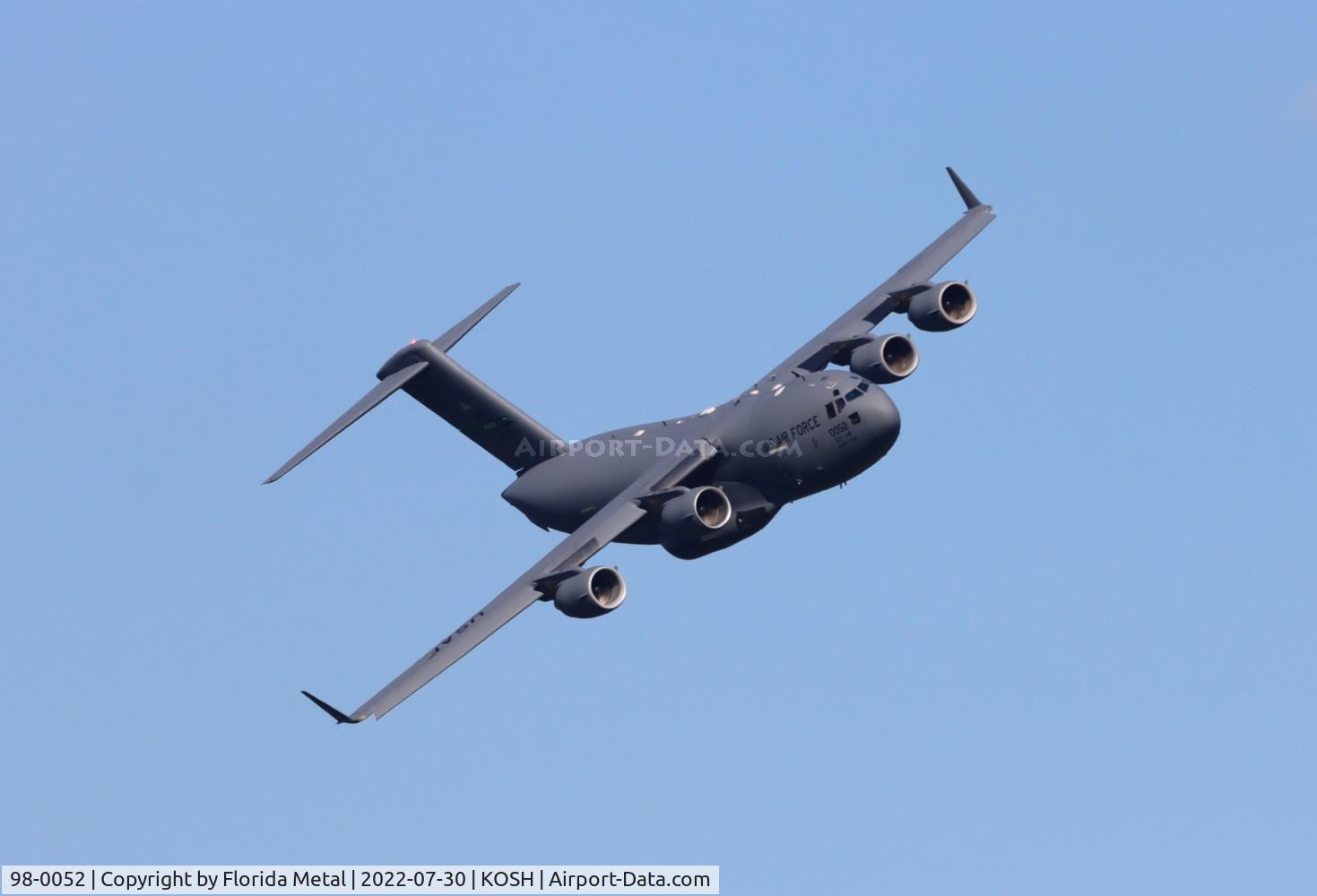 98-0052, 1998 Boeing C-17A Globemaster III C/N 50056/P-52, USAF C-17A zx
