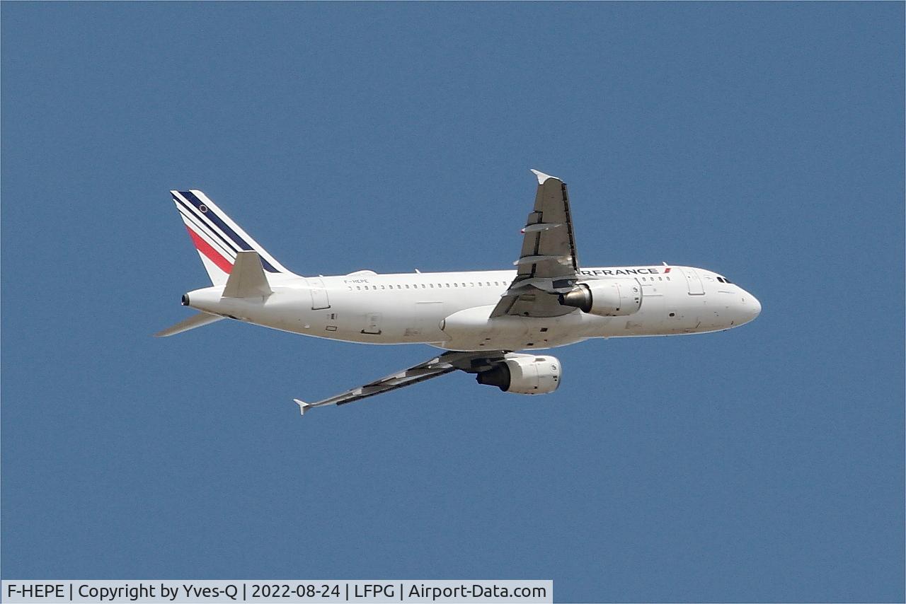 F-HEPE, 2010 Airbus A320-214 C/N 4298, Airbus A320-214, Climbing from rwy 06R, Roissy Charles De Gaulle airport (LFPG-CDG)