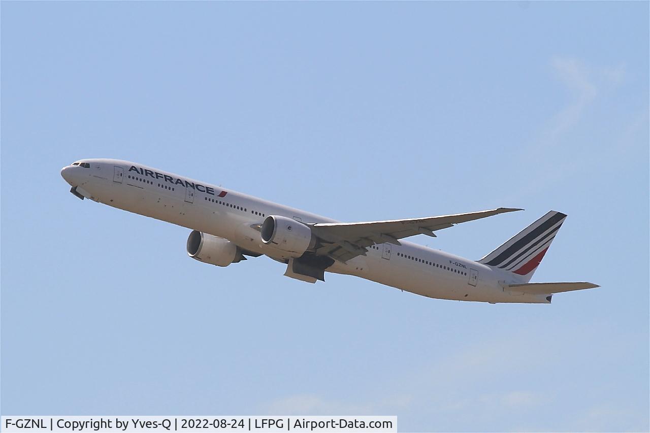 F-GZNL, 2012 Boeing 777-328/ER C/N 40063, Boeing 777-328ER, Climbing from rwy 08L, Roissy Charles De Gaulle airport (LFPG-CDG)