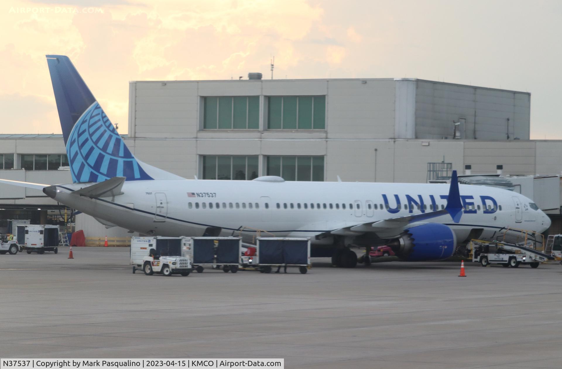 N37537, 2022 Boeing 737-9 MAX C/N 66607, Boeing 737-9 MAX