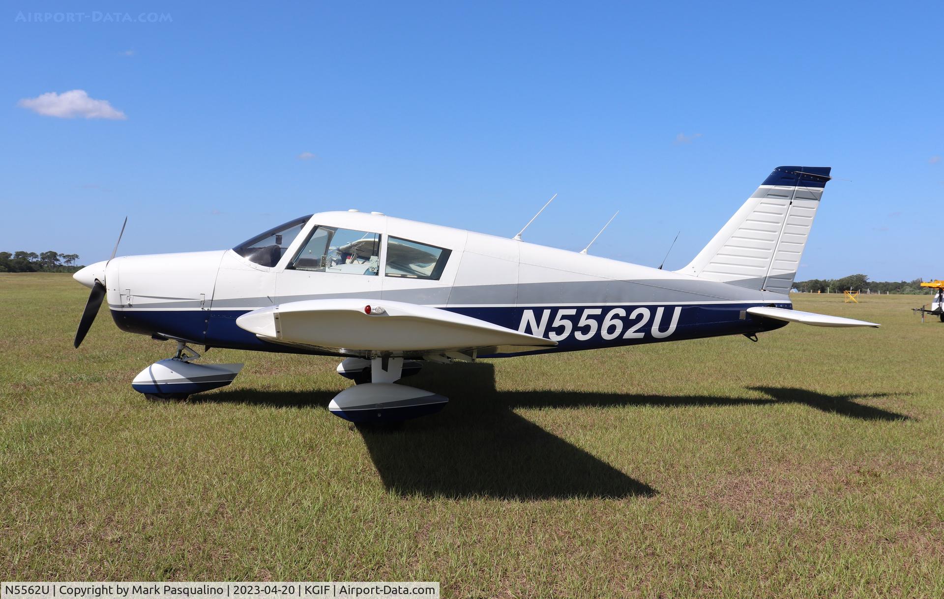 N5562U, 1969 Piper PA-28-140 C/N 28-26288, Piper PA-28-140