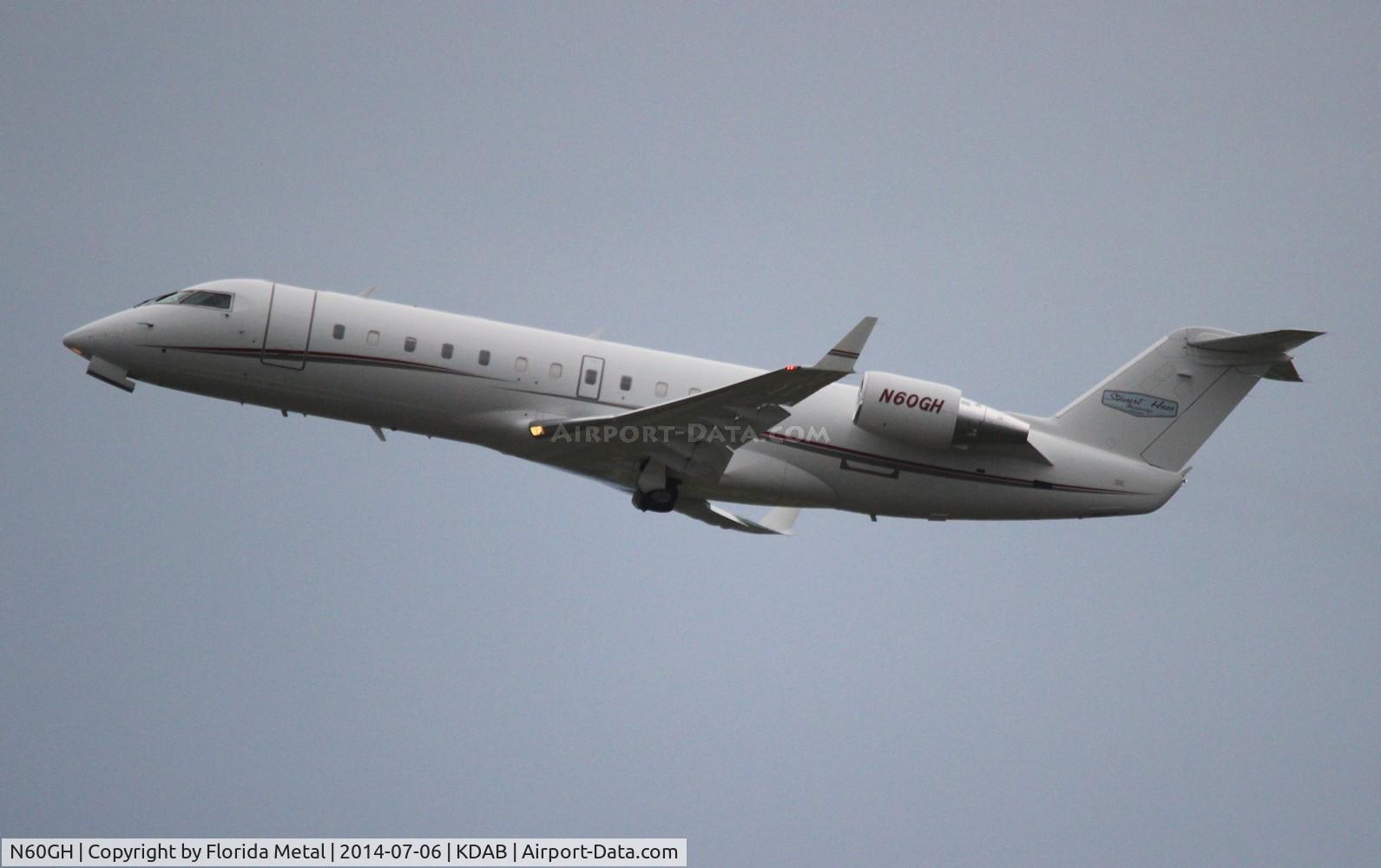 N60GH, 1998 Bombardier CRJ-200ER (CL-600-2B19) C/N 7274, Stewart Haas Racing zx