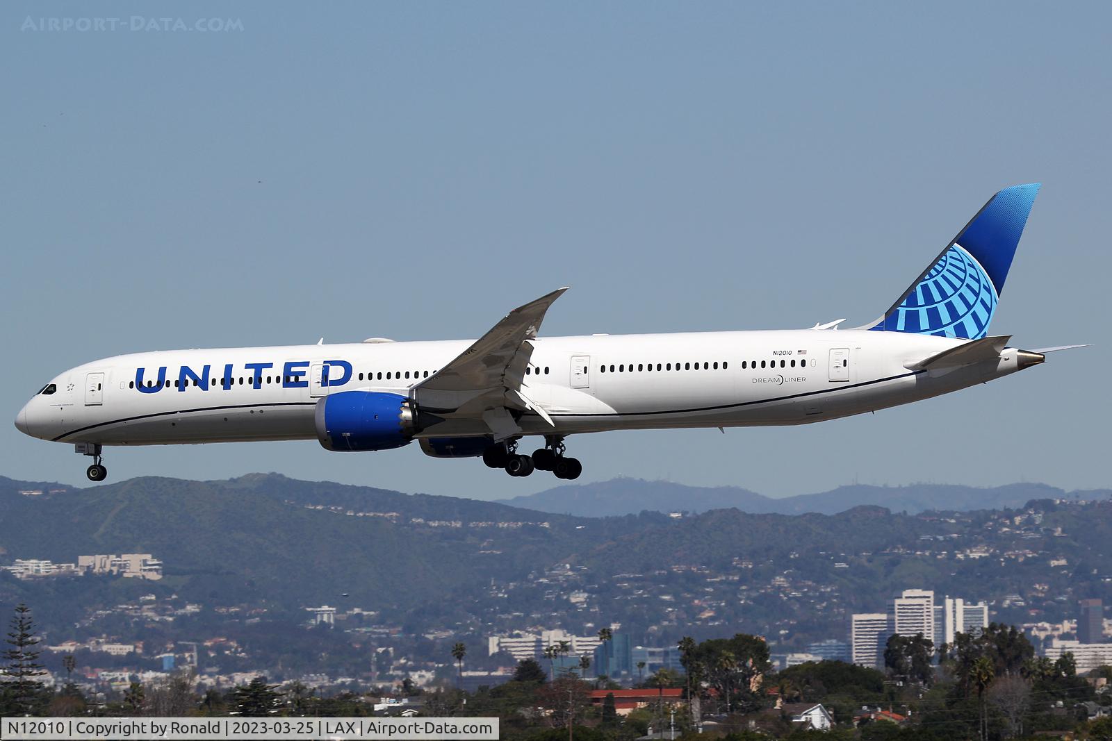 N12010, 2019 Boeing 787-10 Dreamliner C/N 40926, at lax