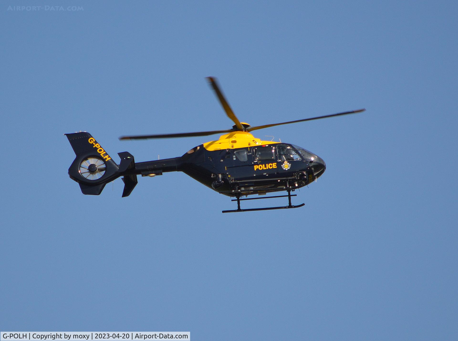 G-POLH, 2001 Eurocopter EC-135T-2 C/N 0204, Eurocopter EC-135T-2 flying over Old Windsor.