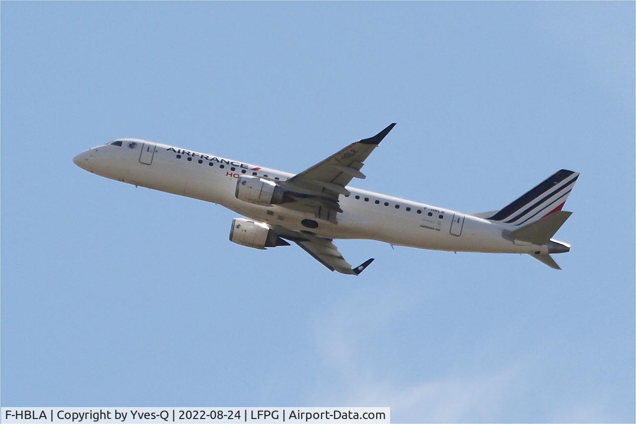 F-HBLA, 2007 Embraer 195LR (ERJ-190-200LR) C/N 19000051, Embraer 195LR, Climbing from rwy 08L, Roissy Charles De Gaulle airport (LFPG-CDG)