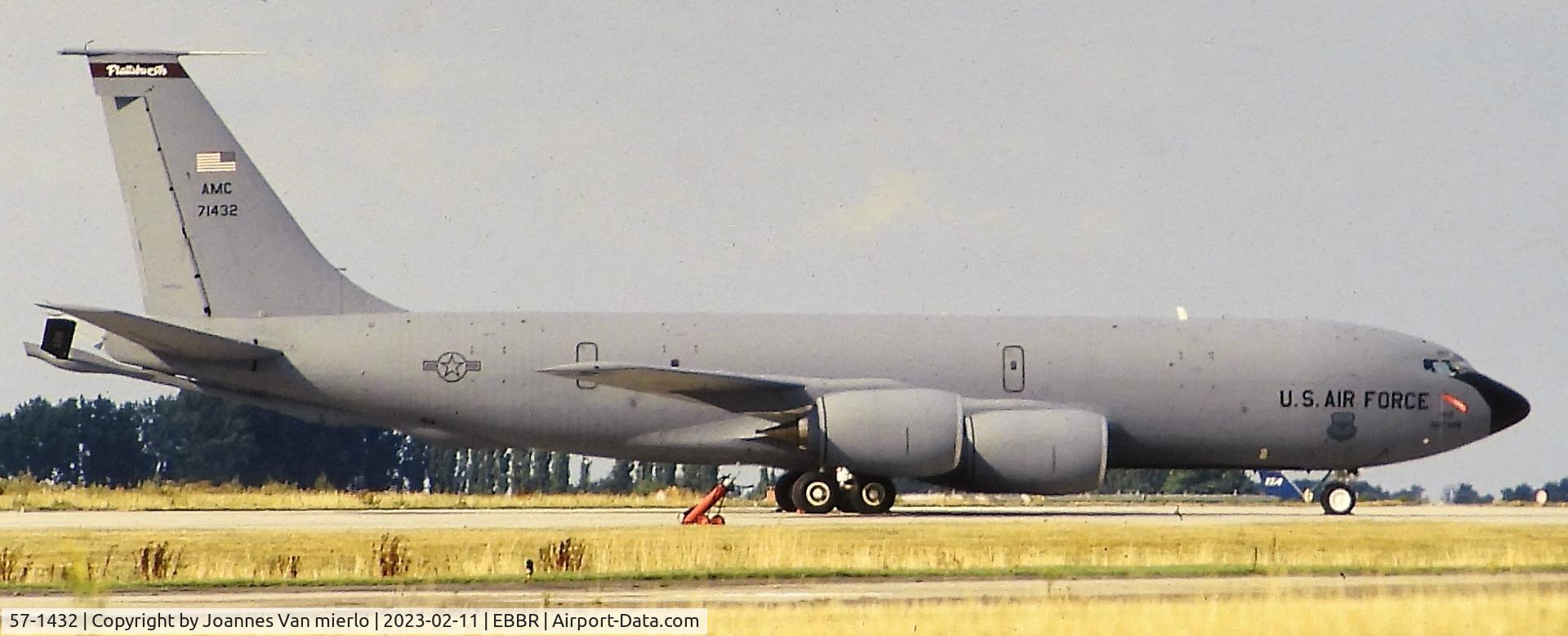 57-1432, 1957 Boeing KC-135A Stratotanker C/N 17503, Slide scan