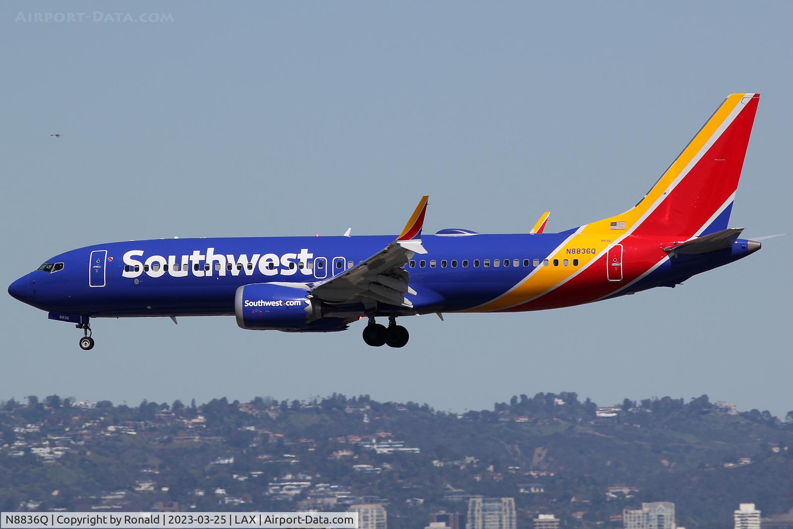 N8836Q, Boeing 737-8 MAX C/N 67483, at lax