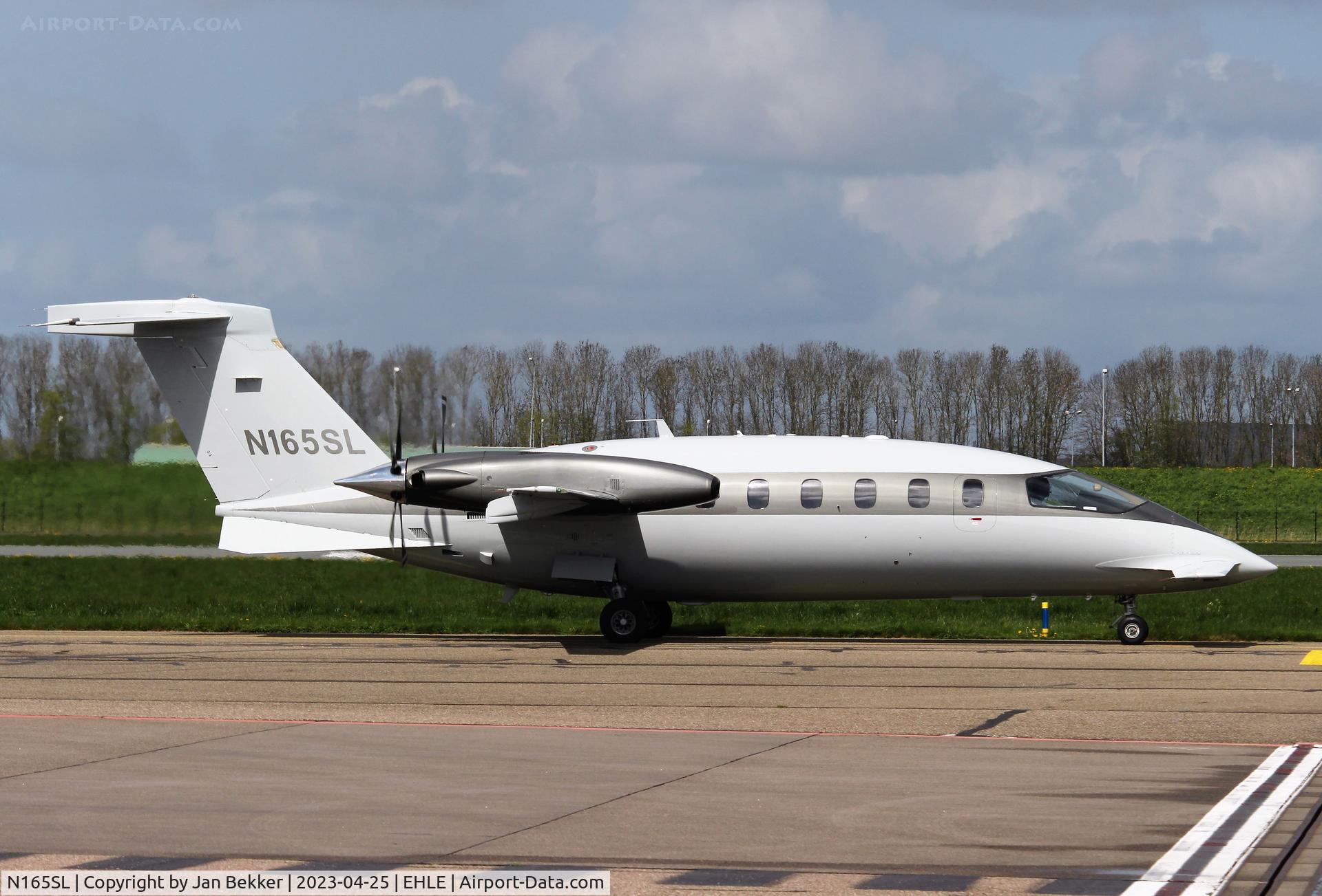 N165SL, 2007 Piaggio P-180 Avanti II C/N 1135, Lelystad Airport