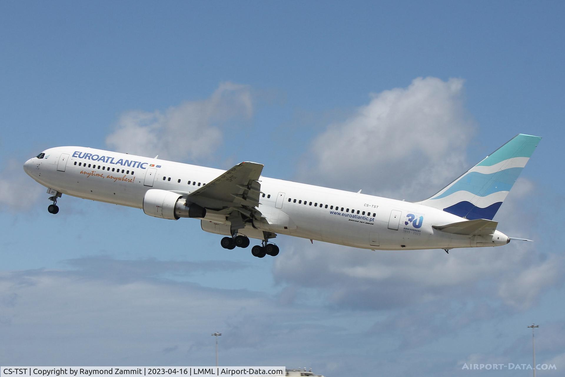 CS-TST, 2002 Boeing 767-34P/ER C/N 33047/889, B767 CS-TST Euro Atlantic Airways