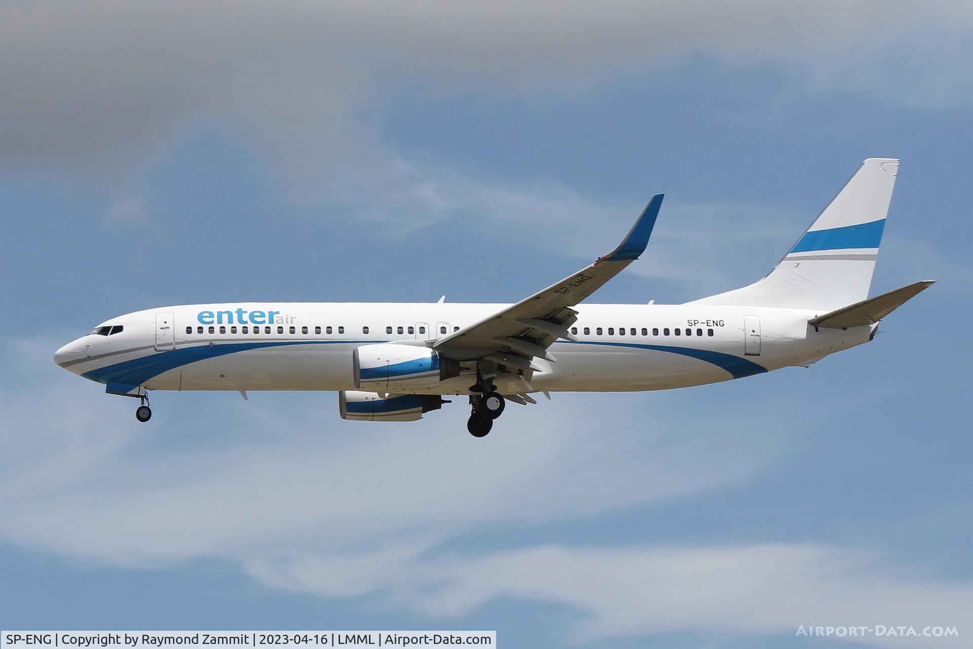 SP-ENG, 2002 Boeing 737-8CX C/N 32365, B737-800 SP-ENG Enter Air