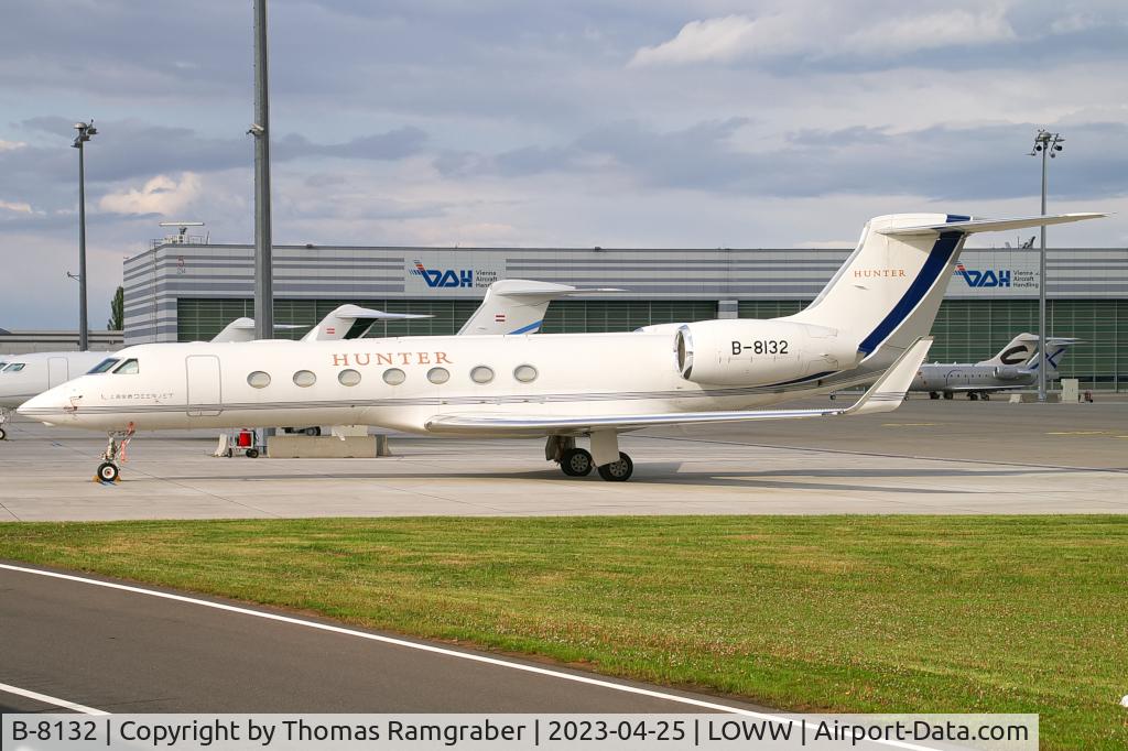 B-8132, Gulfstream Aerospace GV-SP (G550) C/N 5291, Deer Jet Gulfstream G550 