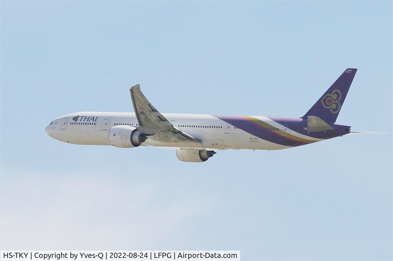 HS-TKY, 2015 Boeing 777-3D7/ER C/N 42114, Boeing 777-3D7ER, Climbing from rwy 08L, Roissy Charles De Gaulle airport (LFPG-CDG)