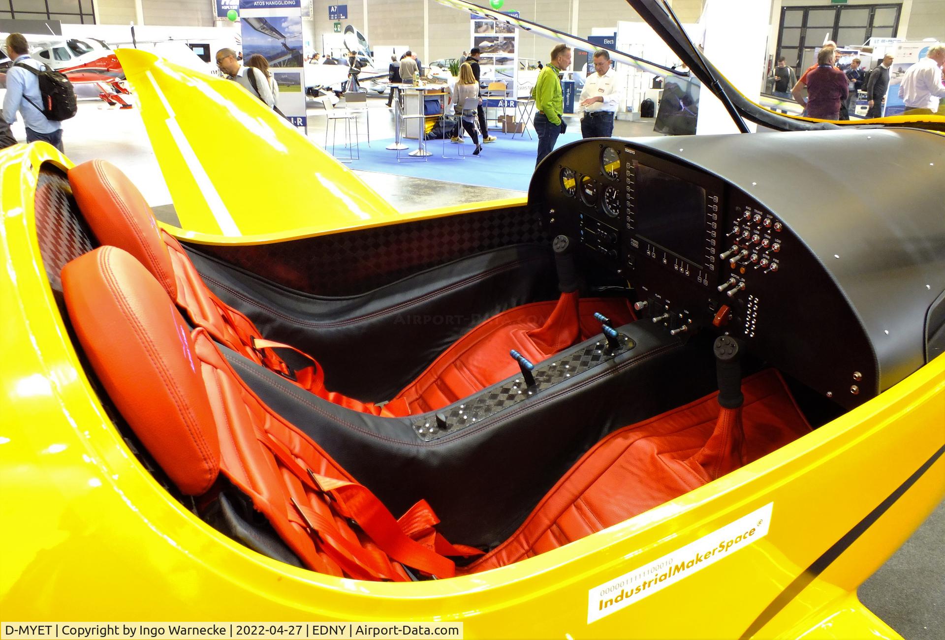 D-MYET, 2022 Elektra Solar Elektra Trainer C/N 001, Elektra Solar Elektra Trainer prototype (here displayed without registration) at the AERO 2022, Friedrichshafen #c