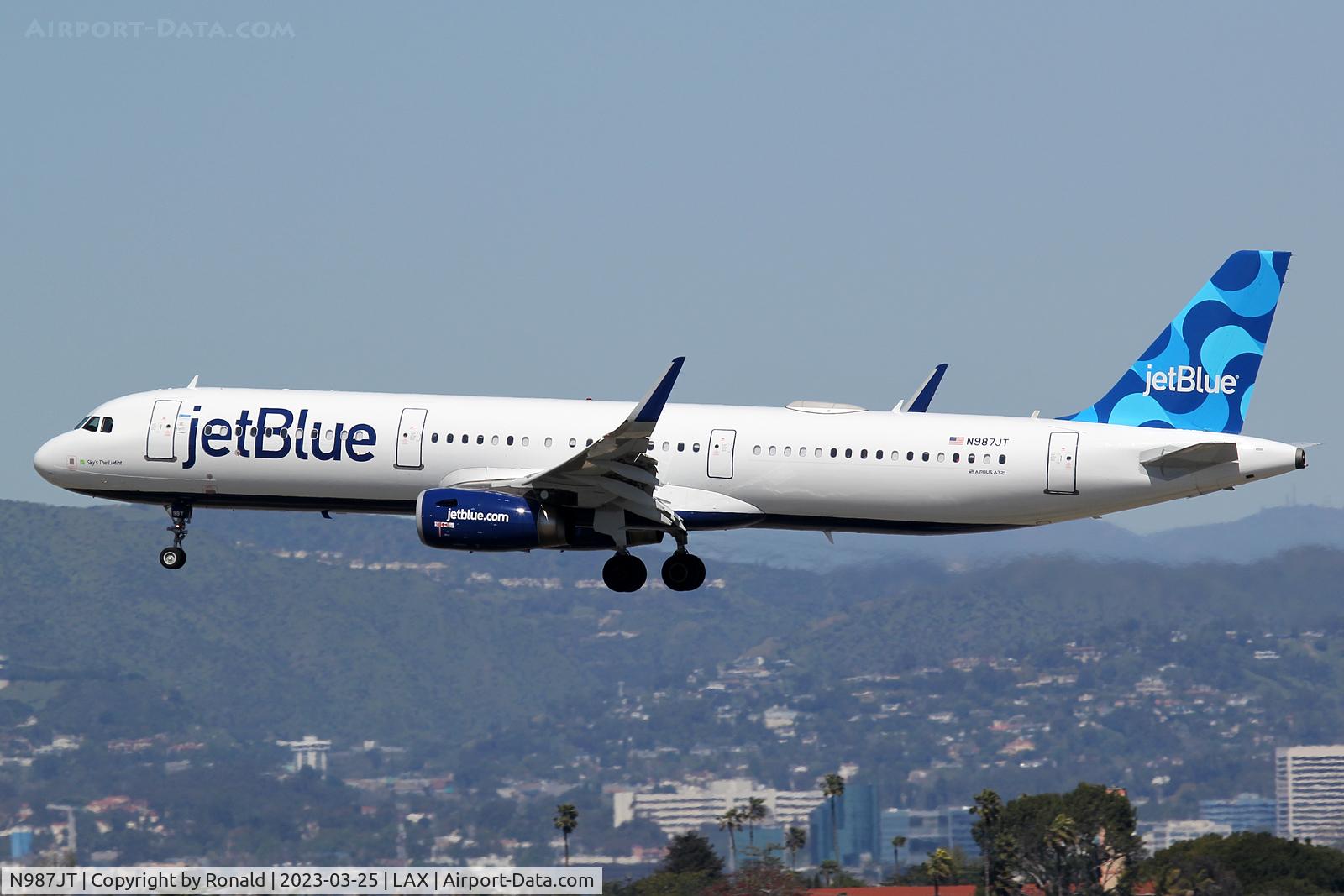 N987JT, 2017 Airbus A321-231 C/N 7855, at lax