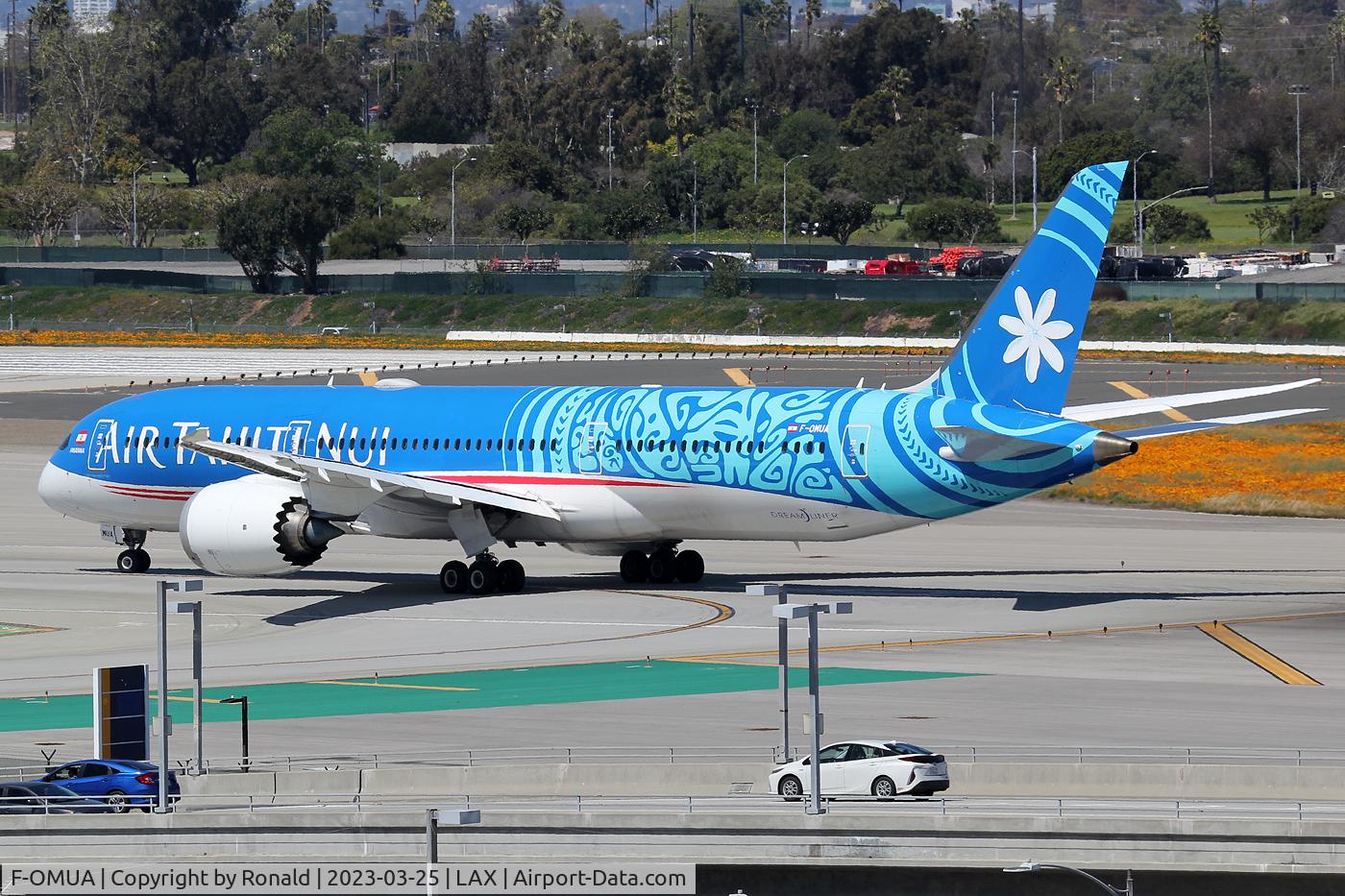 F-OMUA, 2018 Boeing 787-9 Dreamliner Dreamliner C/N 39297, at lax