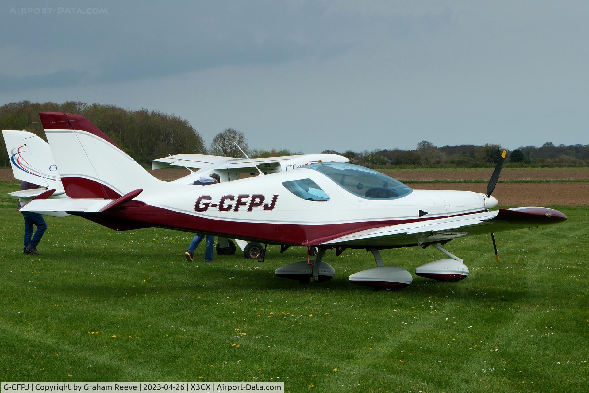 G-CFPJ, 2000 CZAW SportCruiser C/N LAA 338-14858, Parked at Northrepps.